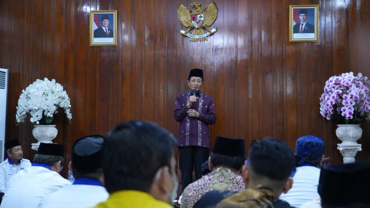 Perkuat Infak dan Sedekah, Menag Ajak Umat Islam Lampaui Standar Minimal Zakat