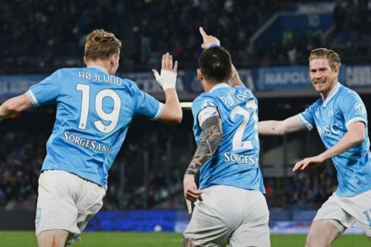 Liga Italia: Napoli dan Juventus Kandaskan Lawan-lawannya!
