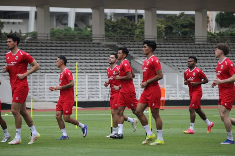 Bek Go Ahead Eagle, Dean James, Dicoret Perkuat  Timnas Indonesia, Ini Alasannya!