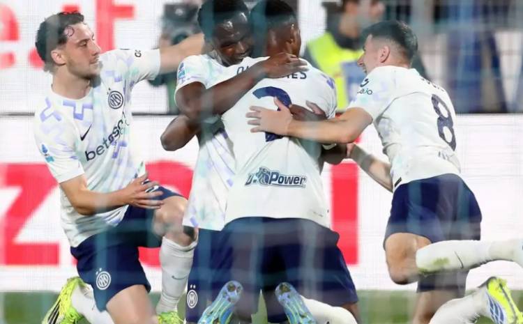 Menang Dramatis 4-3 vs Como, Inter Milan Kian Dekat Juara Liga Italia!