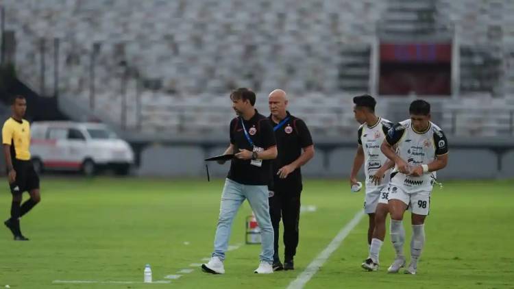 Macan Kemayoran Dipaksa Main Imbang 1-1 oleh PSIM di Bali