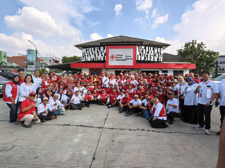 Jusuf Kalla Apresiasi Relawan PMI dalam Penanganan Korban Kecelakaan Kereta Api di Bekasi