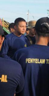 Tim Penyelam TNI; Tidak Pernah Mengenal Menyerah
