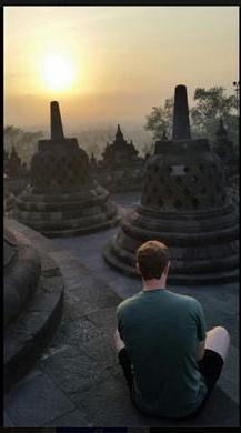 Mark Zuckerberg; Sukses Sambangi Candi Borobudur