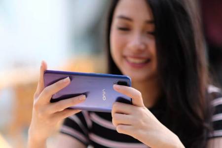   Vivo V11; Kini Hadir Dengan Harga Yang Bersahabat