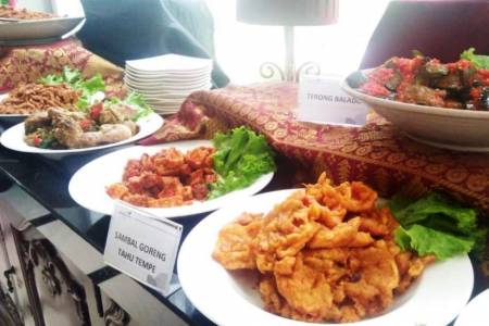 Lisa’s Kitchen Hadirkan Tempo Doeloe Reborn; Sajikan Kuliner Tradisional Nusantara