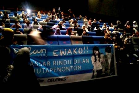 Dilan Sambangi Kota Makassar; Nobar Di CGV Cinema TransMart