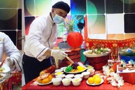 Ibis Jemursari Ajak Rayakan Imlek & Valentine; dalam Imlek in Love & Valentine in Love 