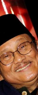 Aburizal Bakrie Memuji BJ Habibie; Sosok Panutan Bangsa