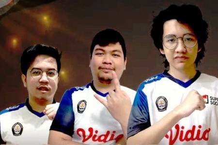 Tim Universitas Diponegoro dan Telkom University; Menangkan Kompetisi IEL University Super Series Season 3