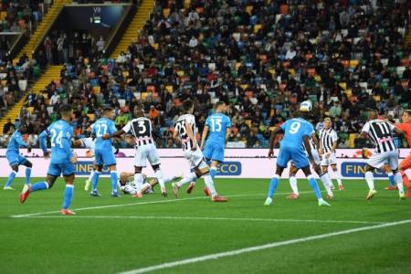 Napoli Geser Inter Milan Mimpin Klasemen Sementara Liga Italia 2021-2022