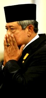 Presiden RI SBY; Pimpin Upacara Peringatan HUT Ke-68 