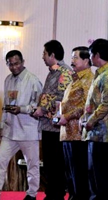 Johnny Darmawan; Raih Antara Achievement Award 2013