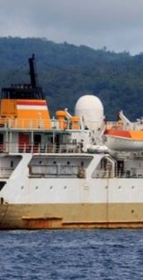 Pemudik Menuju Pulau Jawa; Mulai Padati Kapal Laut 