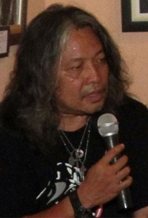 Oscar Motuloh; Raih Penghargaan Kebudayaan 2015