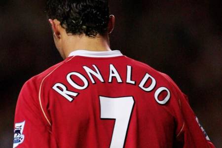 Cristiano Ronaldo, Bawa The Red Devils Menang atas Villareal 2-1