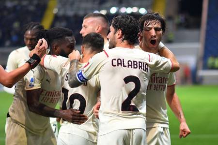 3 Tim Papan Atas, AC Milan, AS Roma dan Napoli  Raih Hasil Maksimal