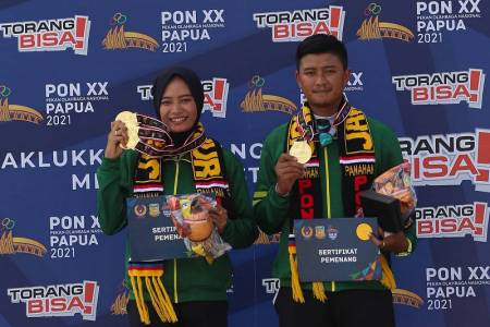 Pemanah Jawa Timur  Riau Ega Agatha / Diananda Choirunisa Sabet Emas