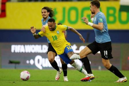 Brazil Pecundangi Uruguay dengan Skor 2-0
