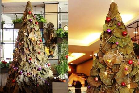 Quest Darmo Surabaya Bikin Pohon Natal dari Daun Jati; Kembali ke Alam