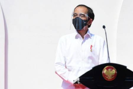 Presiden Jokowi Resmikan Bandara Tebelian di Dekat Perbatasan dengan Malaysia