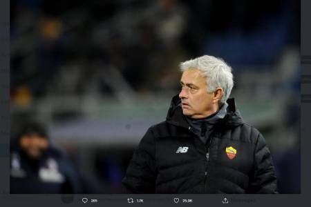 Mou Bicara Soal Target AS Roma di Liga Conference