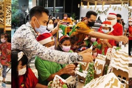 Grand Mercure Surabaya City; Ajak Anak-anak Panti Asuhan Nyalakan Dekorasi Lampu Natal