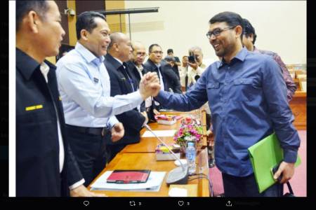 Nasir Djamil Desak Pemprov Aceh Bereskan Pertambangan Ilegal