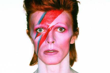 Dibeli Warner Music, Katalog Musik David Bowie Dikabarkan Mencapai Rp3,5 T