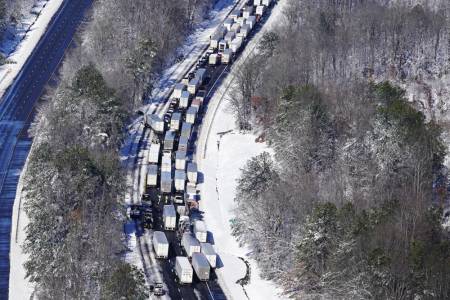 Krisis Interstate 95 Virginia Disebabkan Kombinasi Cuaca Buruk