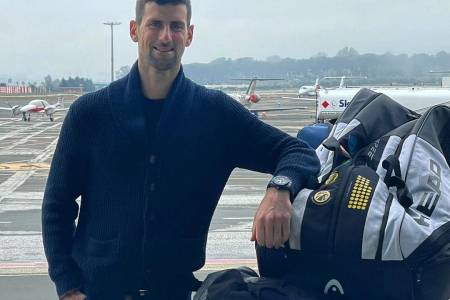 Novak Djokovic Menjalani Penahanan Imigrasi di Australia