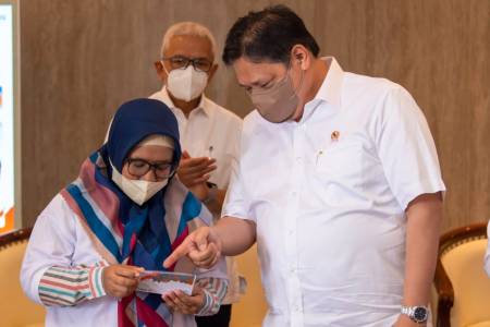 Pemerintah Lanjutkan Program Kartu Prakerja 