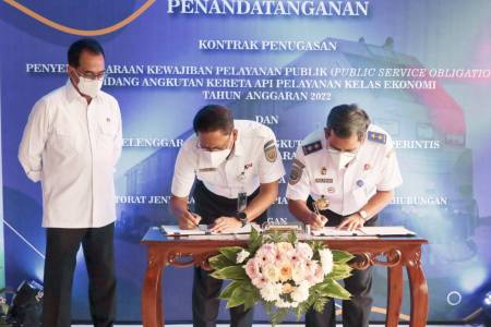 KAI Tandatangani Kontrak PSO KA Ekonomi dan Subsidi KA Perintis