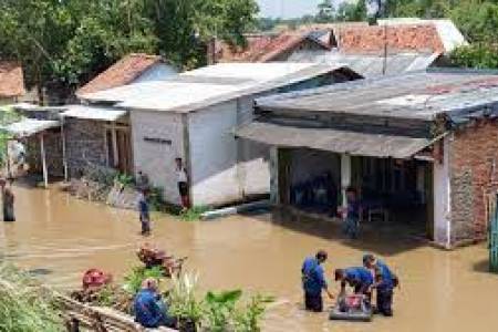 Dampak Banjir Karawang dan Rengasdengklok Ribuan Warga Masih bertahan
