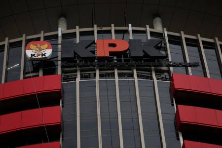 KPK Tetapkan Hakim PN Surabaya Itong Tersangka Kasus Suap 
