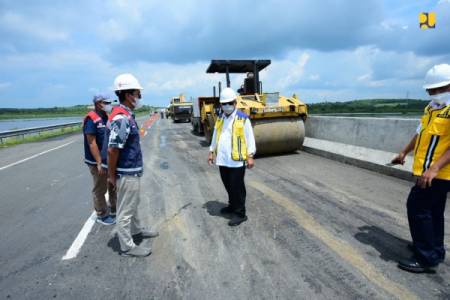 Basuki Hadimuljono Dorong Proyek Perbaikan Tol Trans Sumatera Rampung Pertengahan Tahun