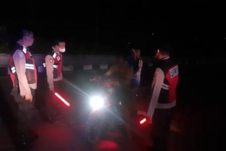 Jelang Tes Pramusim MotoGP Mandalika, Polisi Rutin Patroli Malam