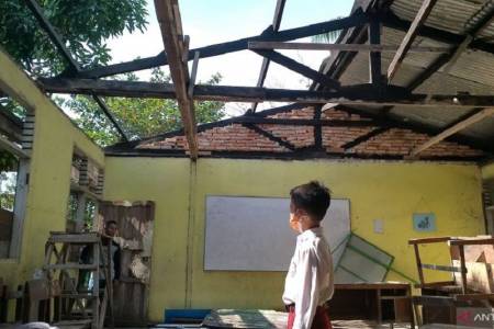 Miris, Atap Sekolah di Kabupaten Kampar Hilang Dicuri 