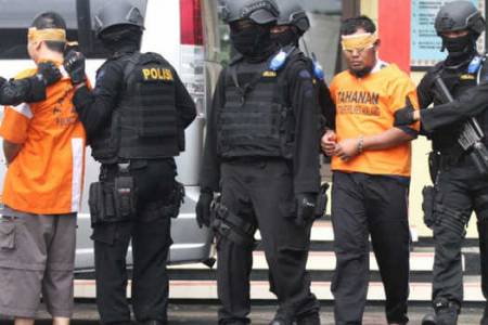 4 Terduga Teroris Ditangkap Densus 88 di Jawa Tengah