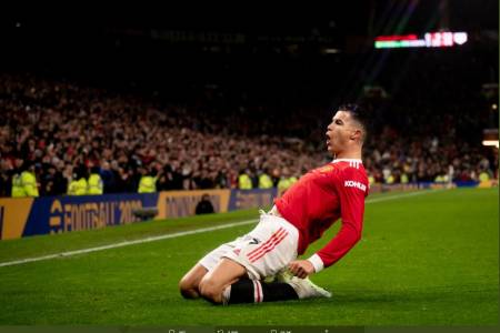 Hasil Manchester United vs Brighton: Cristiano Ronaldo Akhiri Paceklik Gol, Setan Merah Tembus Empat Besar