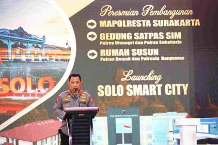 Kapolri Listyo Sigit Prabowo Luncurkan Program Solo Smart City, Ini Isi Fiturnya