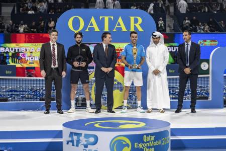 Tumbangkan Nikoloz Basilashvili, Roberto Bautista Agut Rebut Gelar Juara Qatar Open
