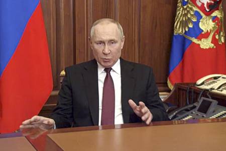Pembelaan dan Ancaman Putin atas Invasi Rusia