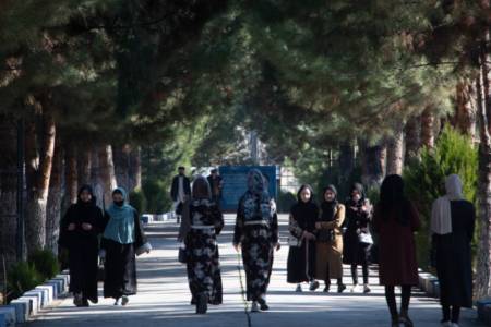 Afghanistan: Universitas Dibuka Lagi, Sedikit yang Kembali