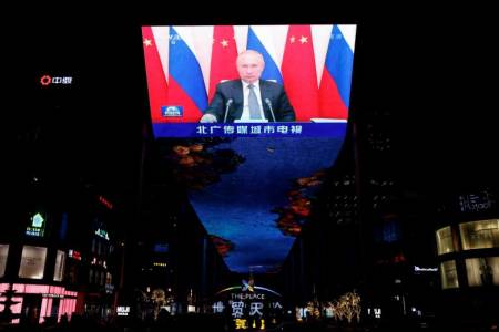 Putin Kebanjiran Pujian saat Sensor China Kerja Keras