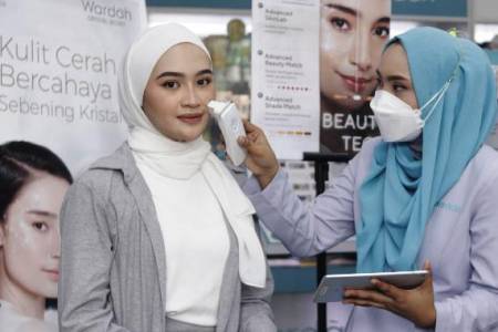 Wardah Ajak Perempuan Miliki Kulit Sehat Bercahaya Sebening Kristal