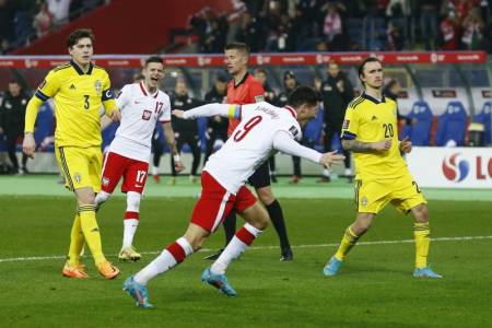 Menang atas Swedia 2-0, Timnas Polandia Melaju ke Piala Dunia 2022