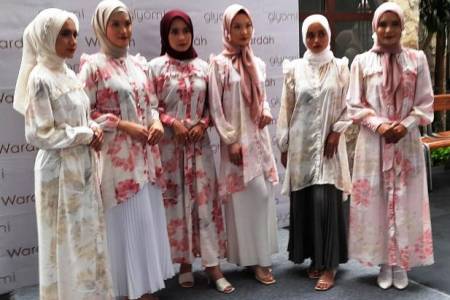 Wardah Gandeng Giyomi Luncurkan Koleksi Busana Muslim Dahlia Series