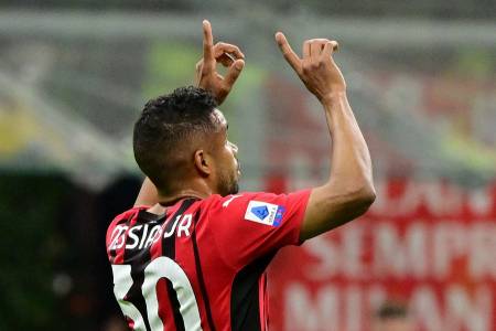 AC Milan Pimpin Klasemen Berkat Gol Penting Junior Messias 