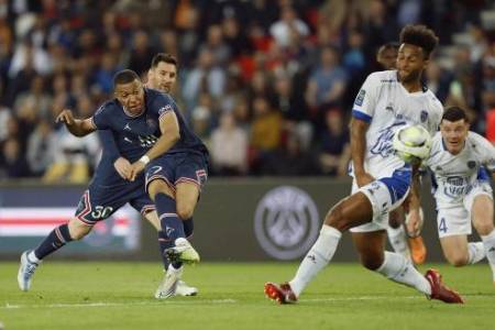 Liga Prancis 2021-2022 : PSG vs Troyes  Bermain Imbang 2-2